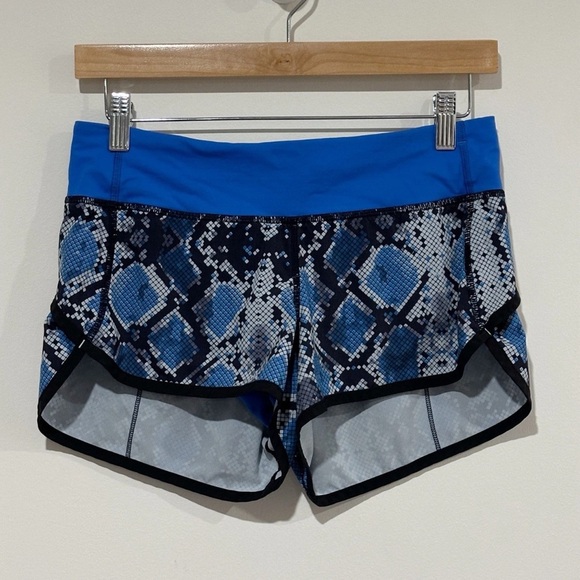 Lululemon Speed Low Rise Short 2.5” - Picture 2 of 4